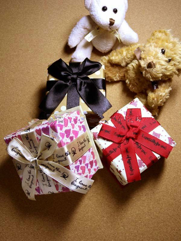 Square gift box different styles of paper gift box packaging for jewelry or birthday gift box ribbon closures gift box with ribbon made in China
