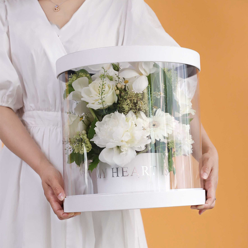 New Valentine's Day Transparent Pvc Round Windowed Portable Cake Flower Arrangement Gift Box