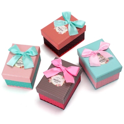 2017 Fashion square box/lid and bases boxes/Chocolate box/candy box with ribbon/Perfume boxes/Polka Dot Box/Necklace boxes in EECA China