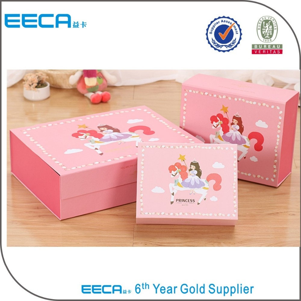 Custom Printed Apparel Gift Cardboard Magnetic Foldable gift Carton Boxes with Hot Stamping color packaging box in EECA Packaging China