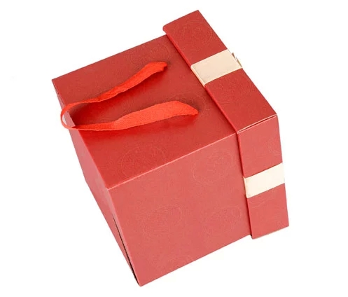 Fancy custom rectangular gift box/square storage box/packaging box with handle wholesale Supplier in EECA