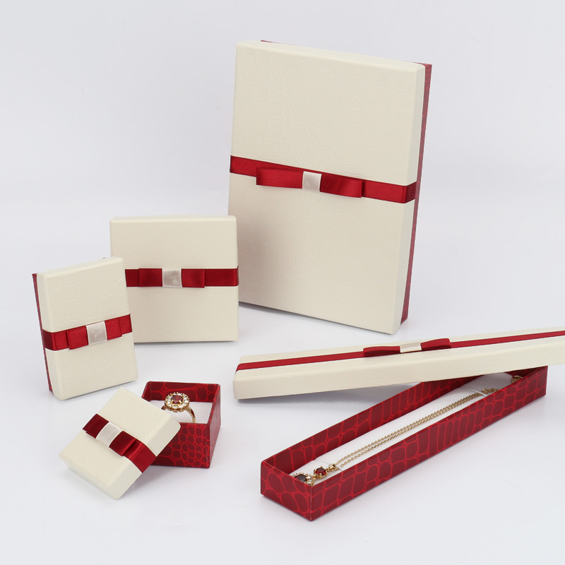 Luxury paper cardboard jewelry packaging box with ribbon/jewelry box