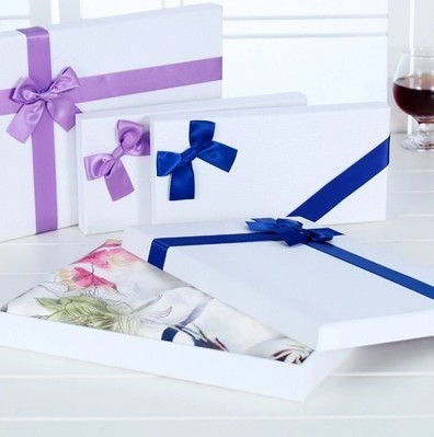 Hot sale rectangular gift box white handmade gift box clothing packaging box with ribbon made in china 2017