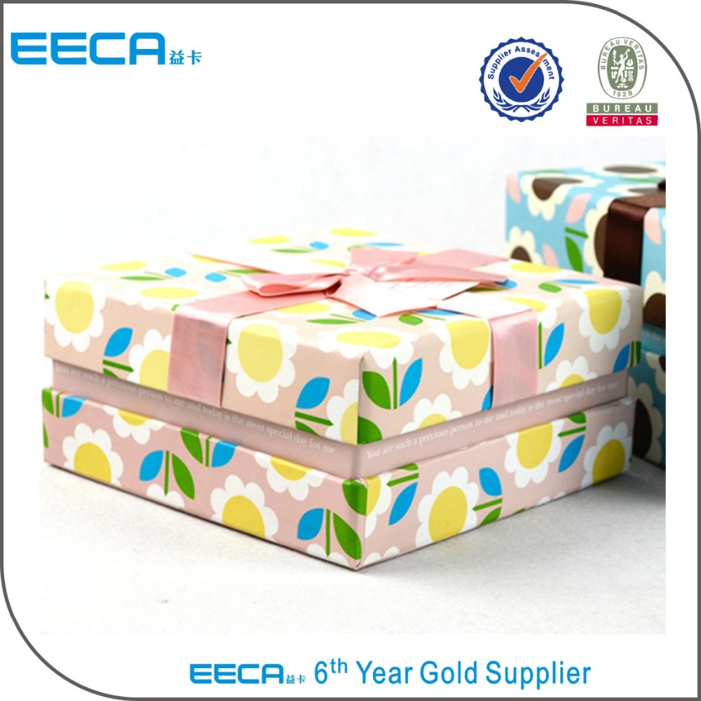 New Colored Square Cardboard Gift Box with Lid And Box with Ribbon