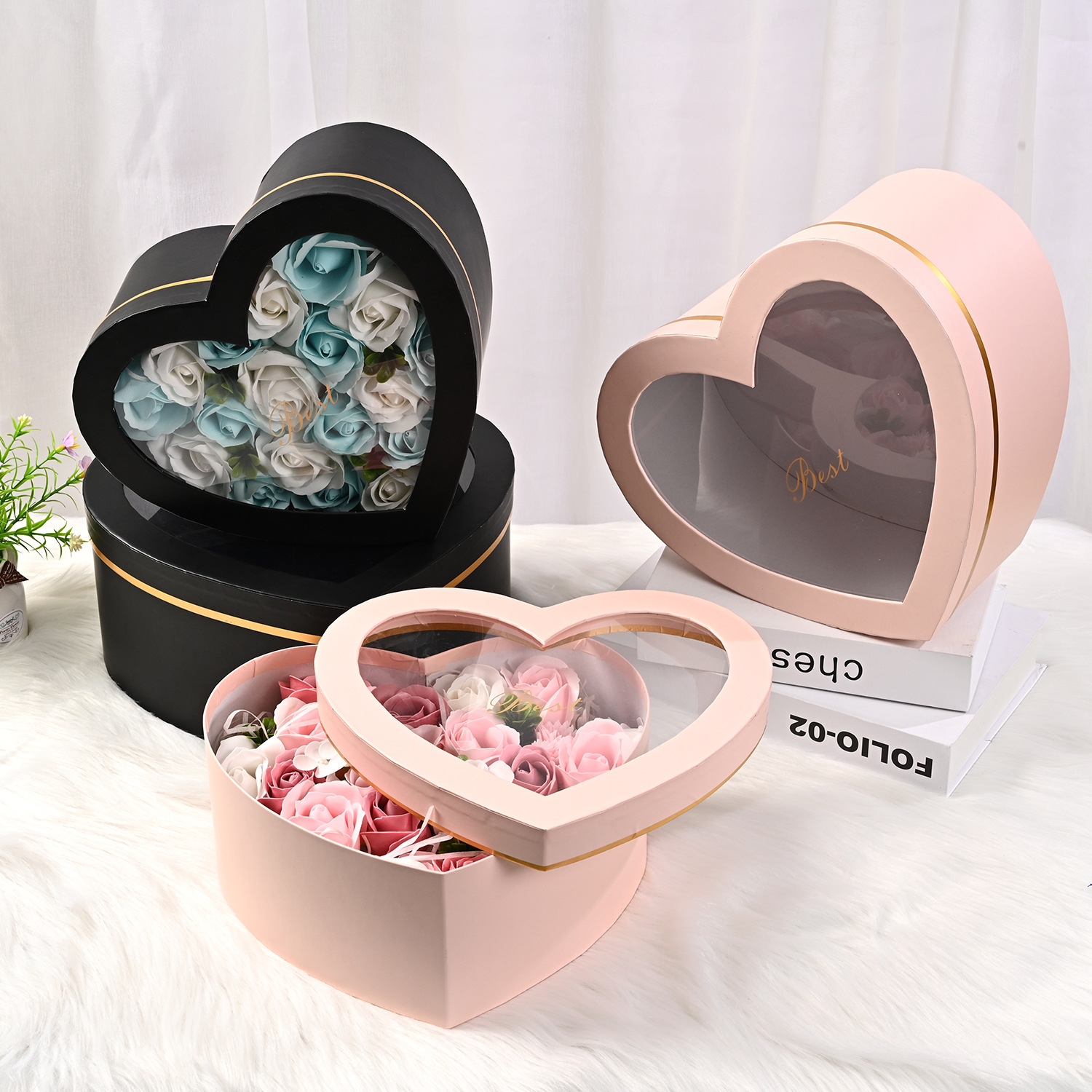 Luxury Custom Logo Popular Heart Shape Paper Preserved Rose Flower Bouquet Packaging Box for Valentine's Day with Clear Window