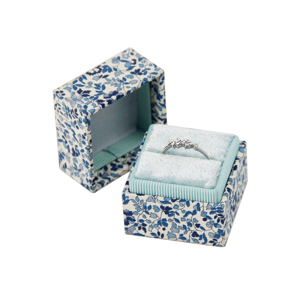 Custom Logo Wedding Vintage Colorful Fabric Square Ring Jewelry Packaging Box with Foam Insert Wholesale