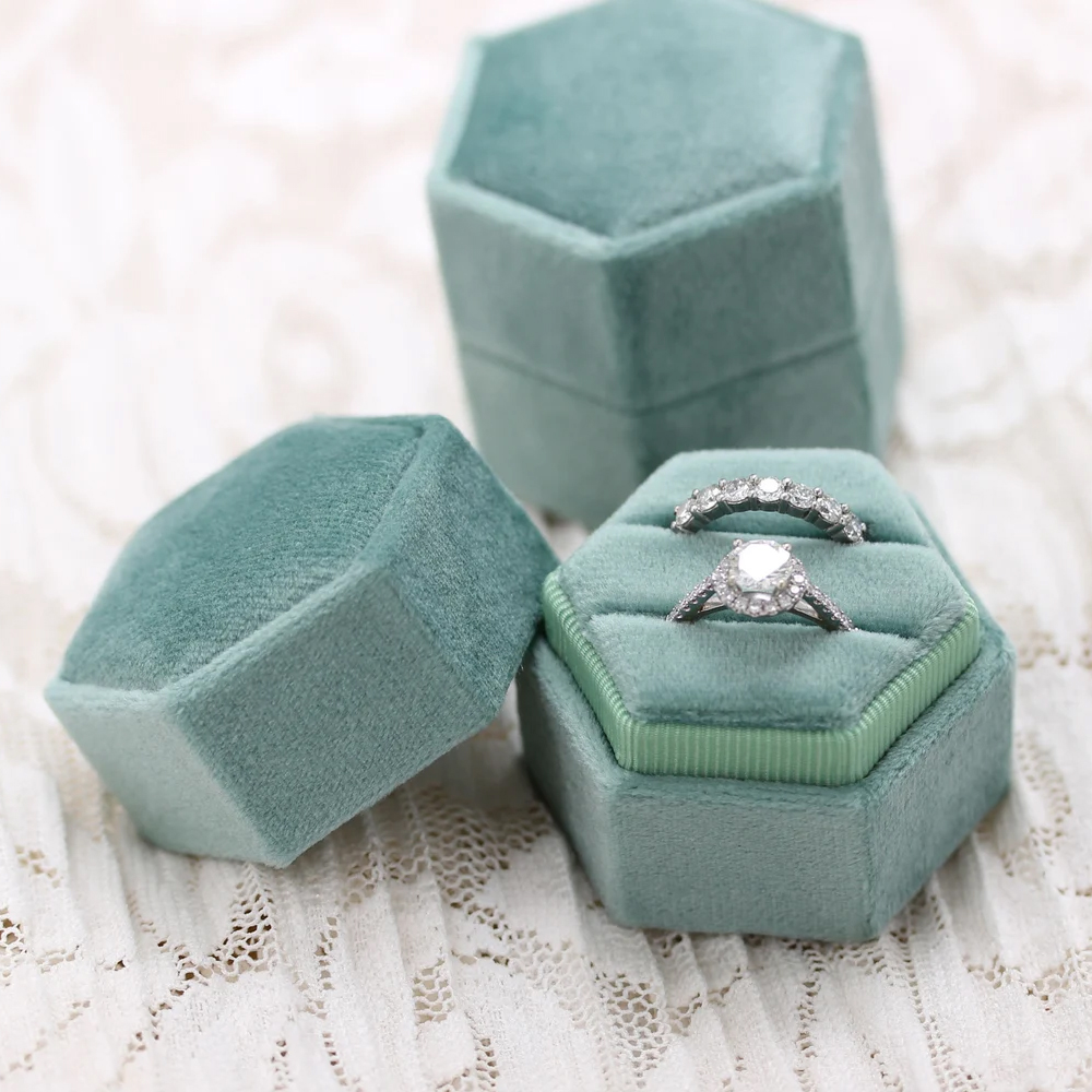 Custom Jewelry Packaging Gift Color Velvet Double Hexagon Ring Box Handmade Lovely Color Ring Box Engagement Velvet Ring Box