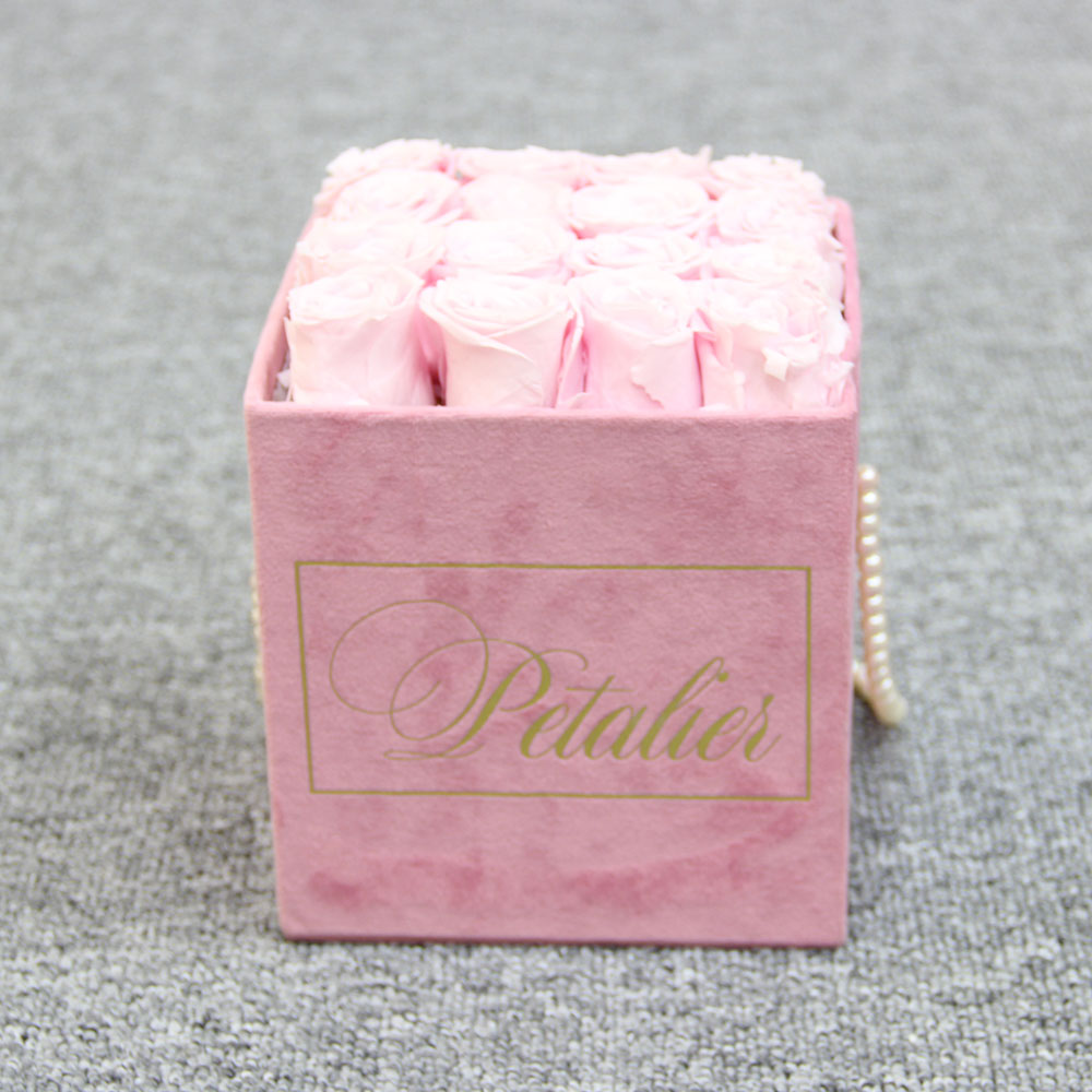 Luxury Customized Logo Paper Square Preserved Rose Flower Chocolate Gift Packaging Box with Lid for Valentine's Day Wedding