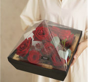 New Arrival Diamond Pyramid Shape Clear Transparent Panorama Acrylic Flower Bouquet Gift Packaging Box for Valentine's Day