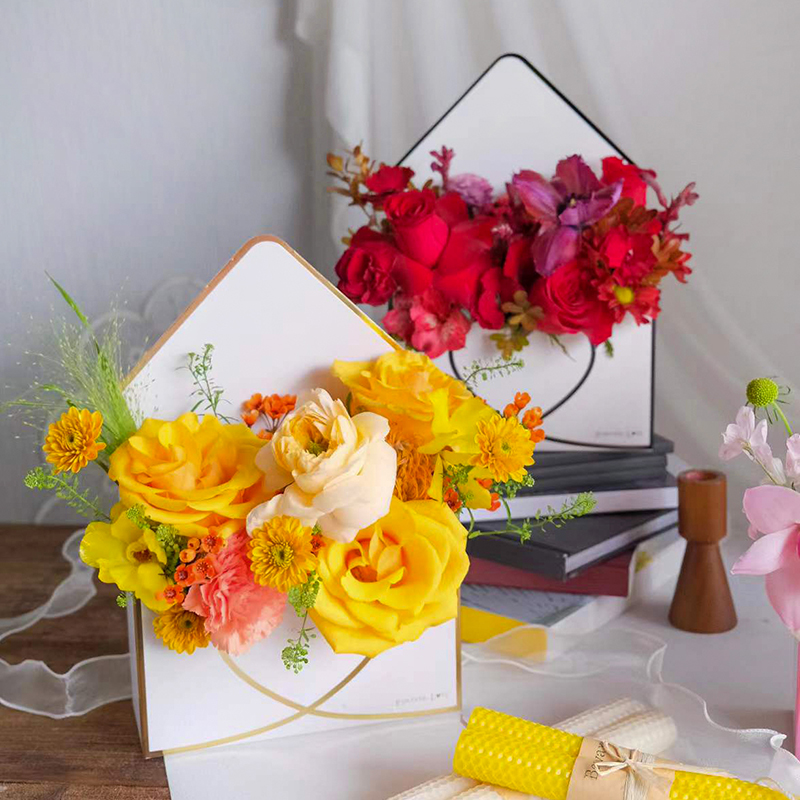 Wholesale Luxury Gift Packaging Envelope Shape Paper Cardboard Cajas Para Flores Flower Packing Box