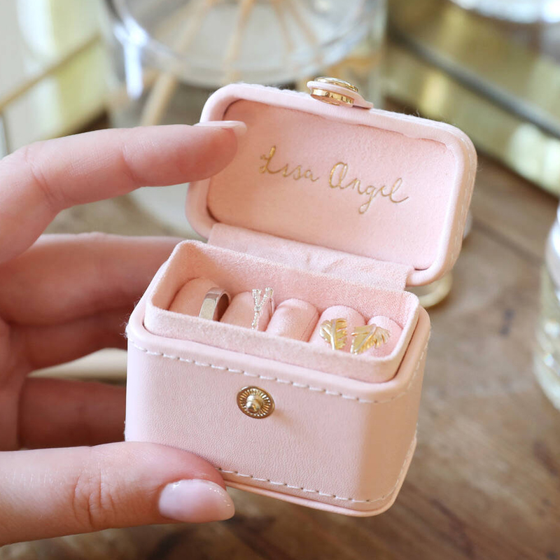 Luxury Design Custom Velvet Travel Jewelry Engagement Leather Ring Box Personalised Mini Travel Ring Box with Logo