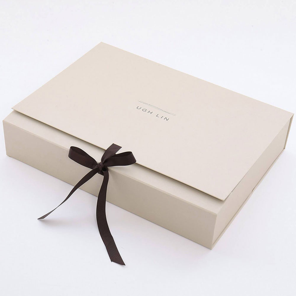 Custom Logo Printed Simple Design Paper Cardboard Folding Garment Clothing Gift Packaging Box Ribbon Closure